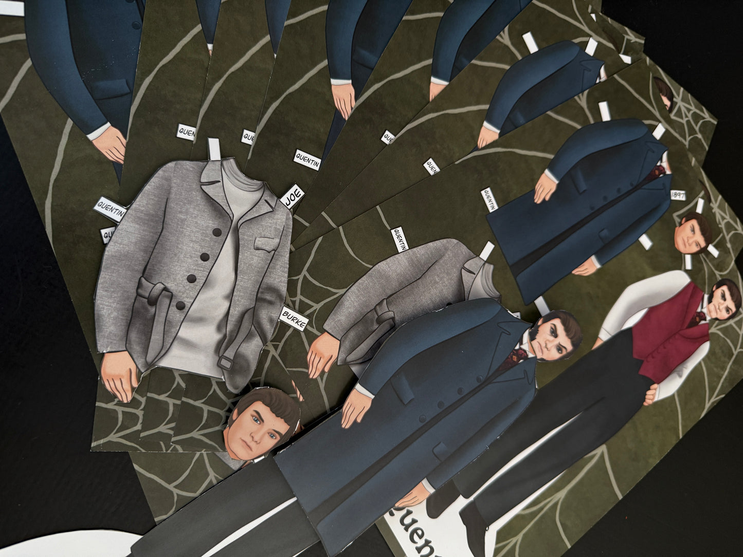 Dark Shadows Paper Doll Book [Pre-Order]